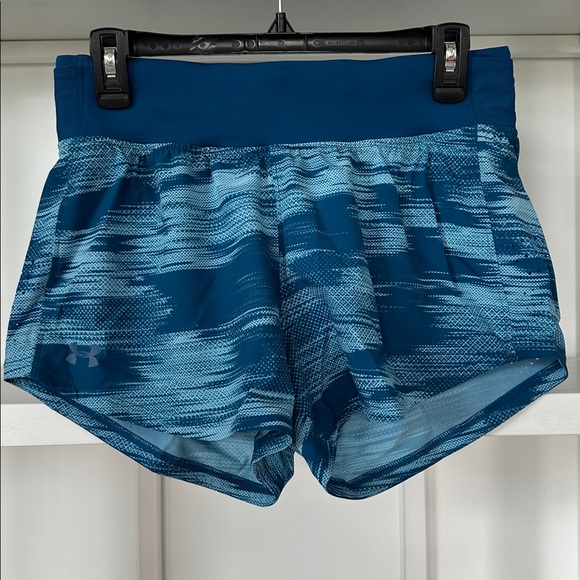 🏃🏼‍♀️NWT🏃🏼‍♀️Woman Under Armour Blue Athletic Shorts - Picture 1 of 7